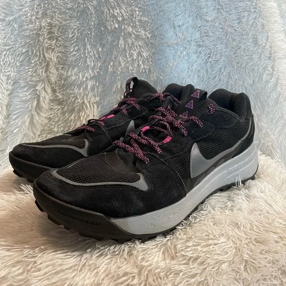 Nike ACG | Shoes | Nike Acg Lowcate Black Cool Grey Hyper  display picture 1